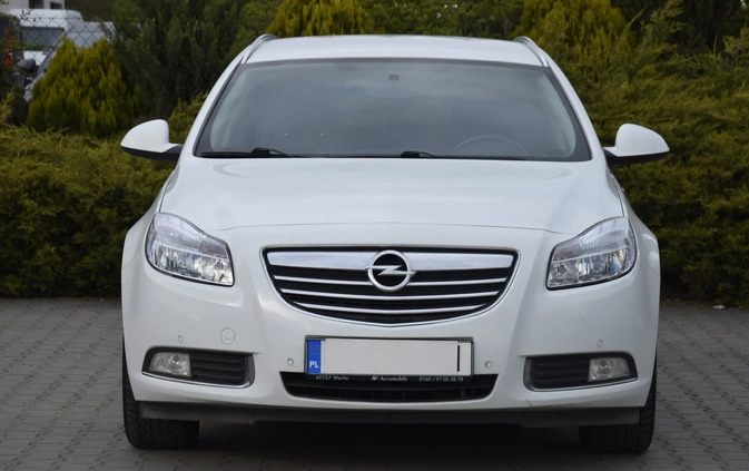 Opel Insignia cena 22900 przebieg: 299000, rok produkcji 2010 z Żuromin małe 466